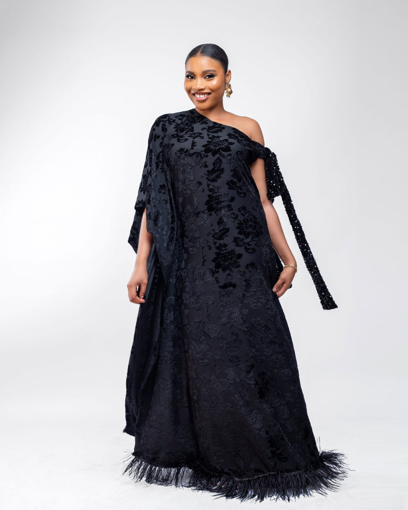 Tyla asymmetrical sleeves with feathers boubou velvet dress (Black)